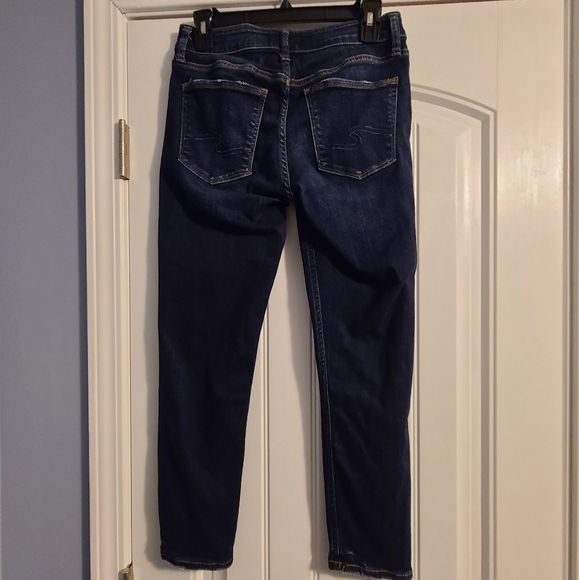 Silver Jeans Avery Skinny Crop - Picture 2 of 3